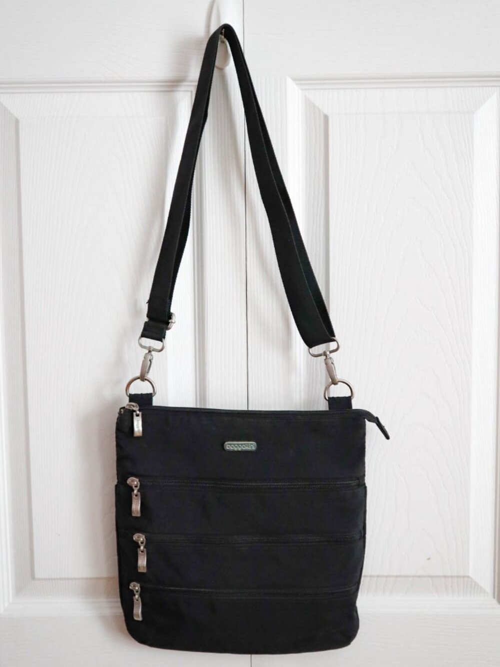Baggallini Crossbody Bag Purse Black Triple Zipper Nylon Purse Travel